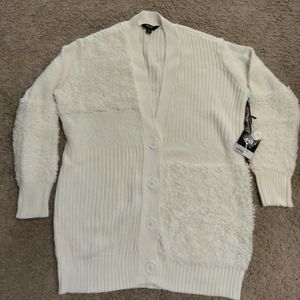 Simply Vera Vera wang sweater